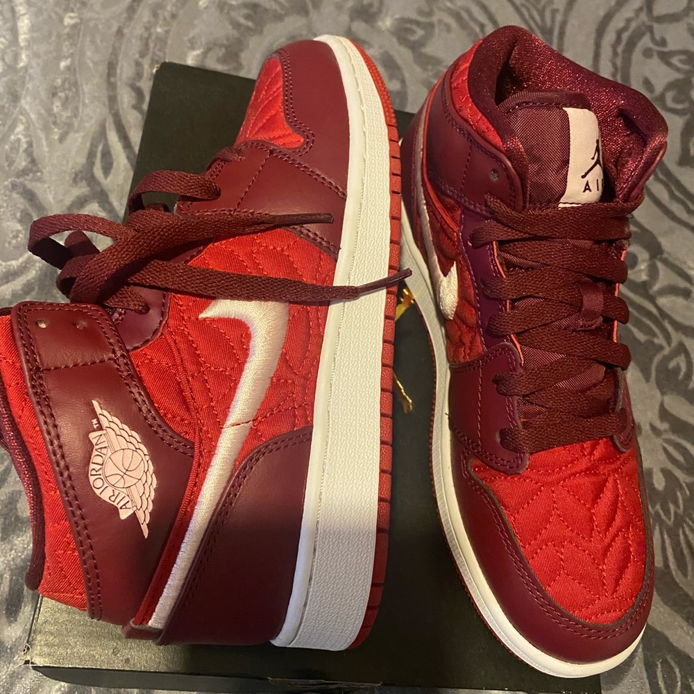 Big girls Jordan Retro 1